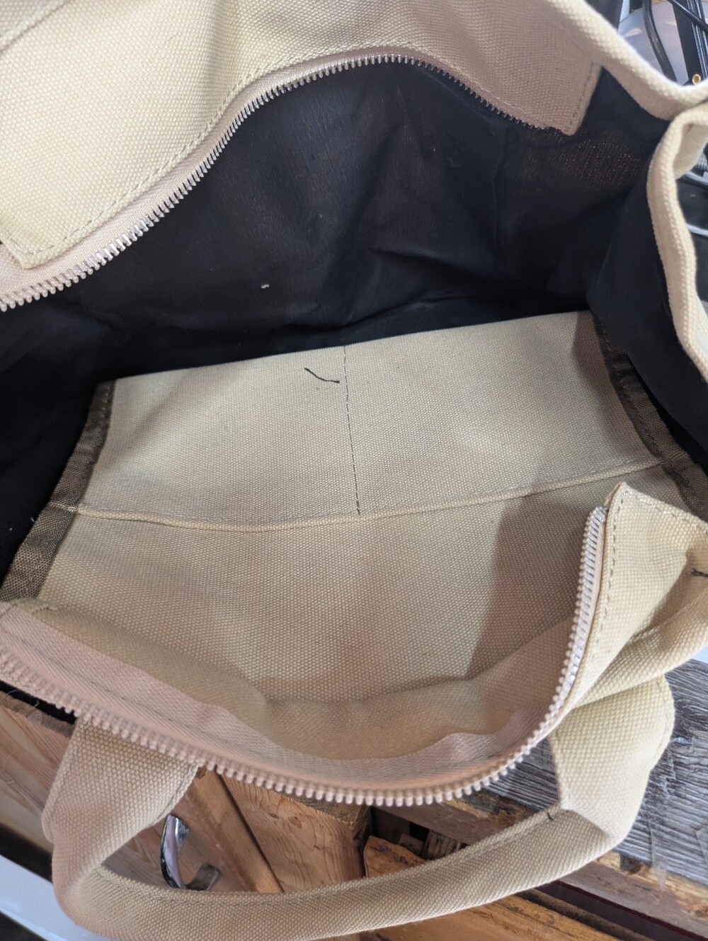 Marc Jacobs "The Tote Bag" Beige Canvas With Crossbody Strap - Picture 4 of 5